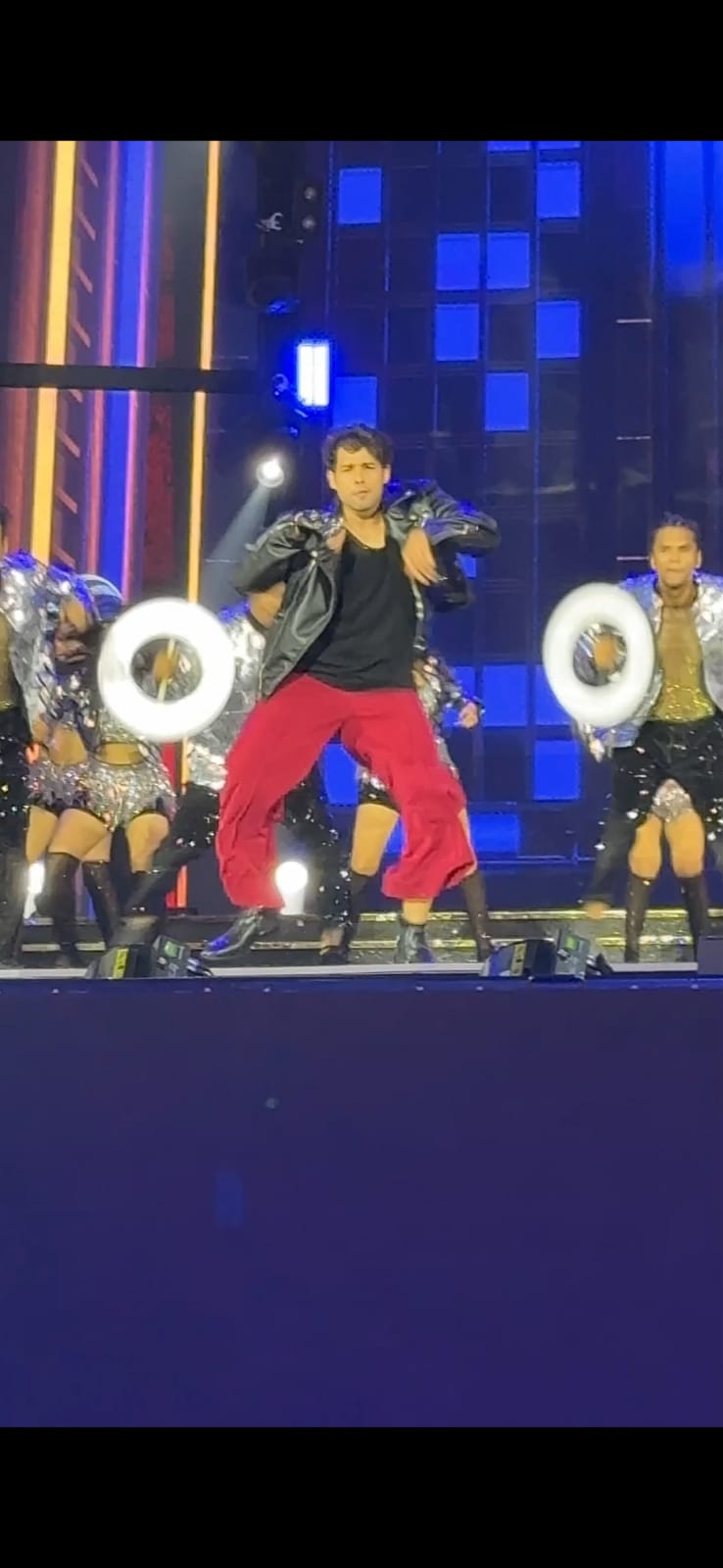 WhatsApp Image 2025-10-13 at 16.38.04